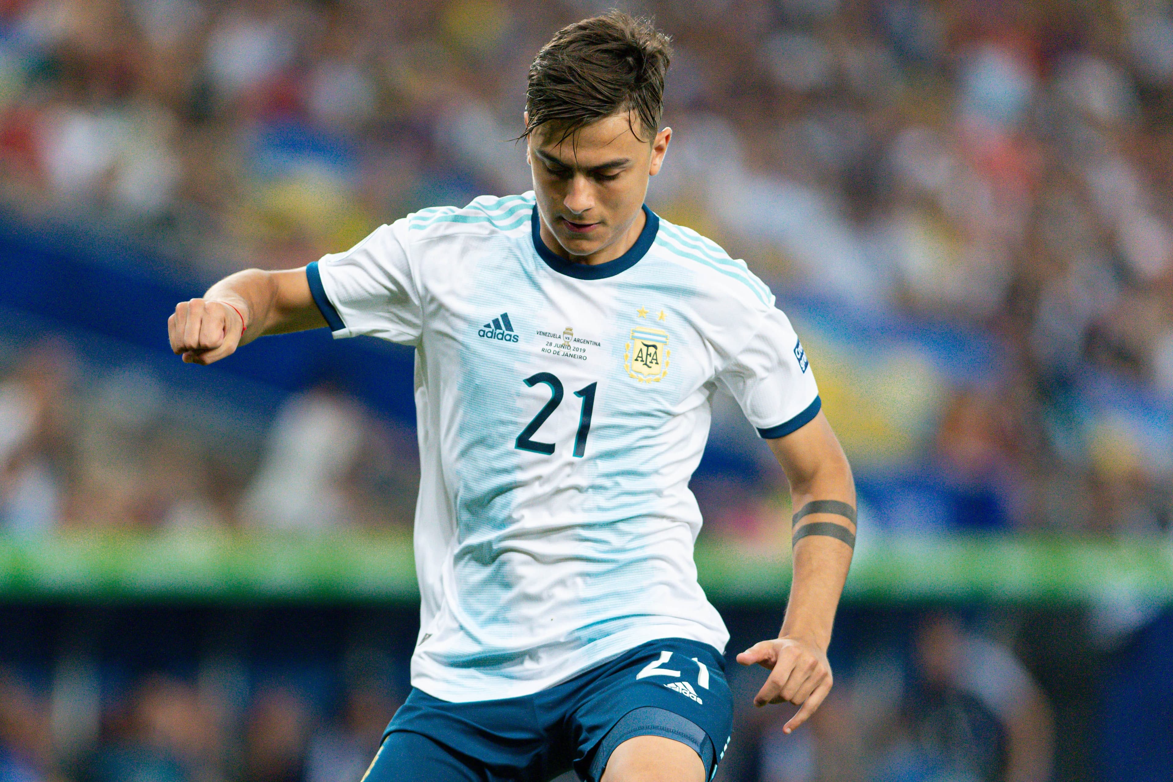 Delirio per Dybala a Roma: le presentazioni più grandi nella storia del calcio