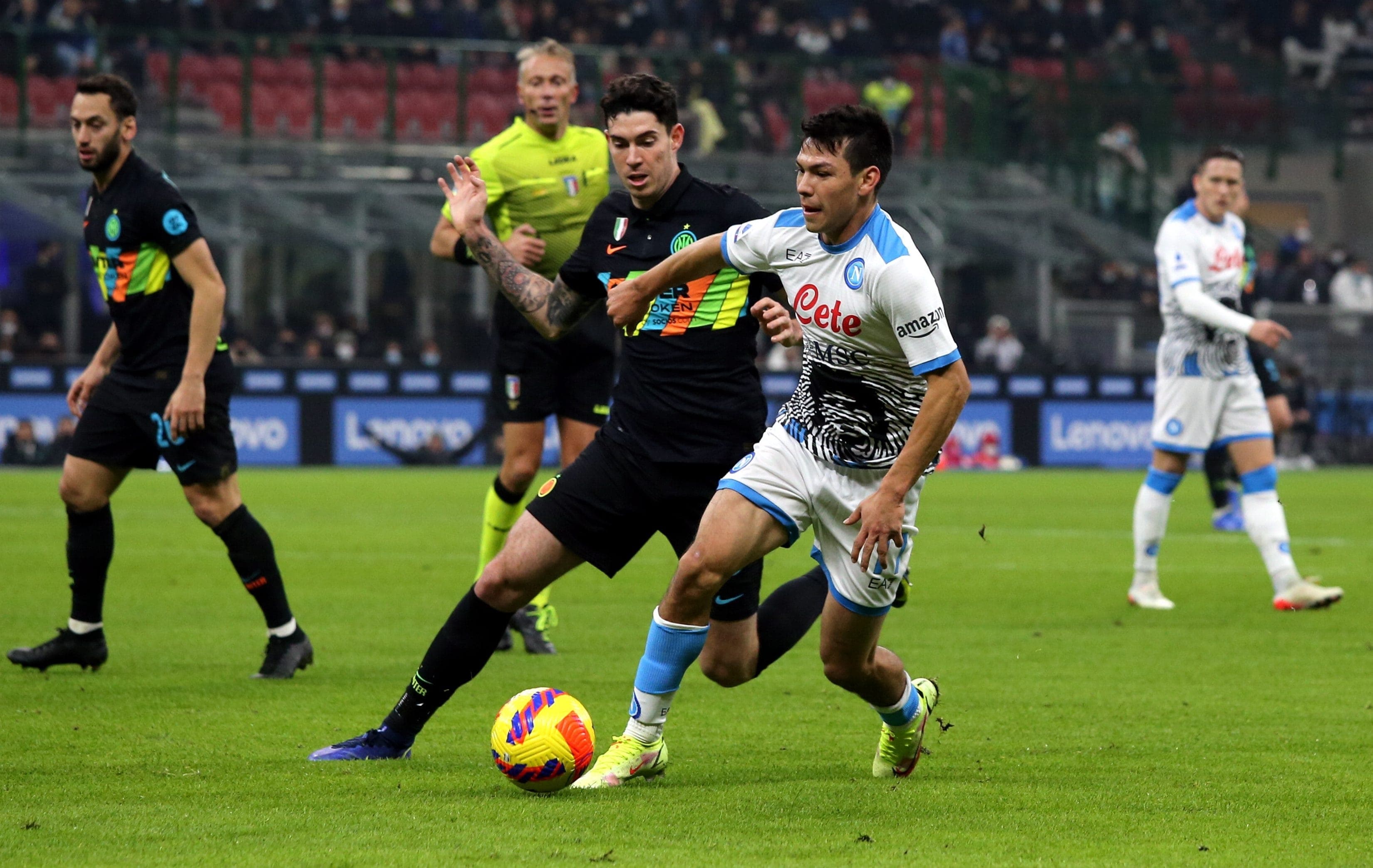 Milan, Napoli e Inter si giocano lo scudetto: è lotta a tre per il tricolore
