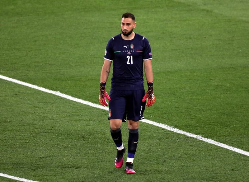 Da Donnarumma a Courtois, ecco i portieri più costosi al mondo

