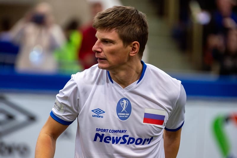 Da Kaladze in politica ad Arshavin stilista: i calciatori che hanno cambiato vita dopo aver appeso gli scarpini al chiodo