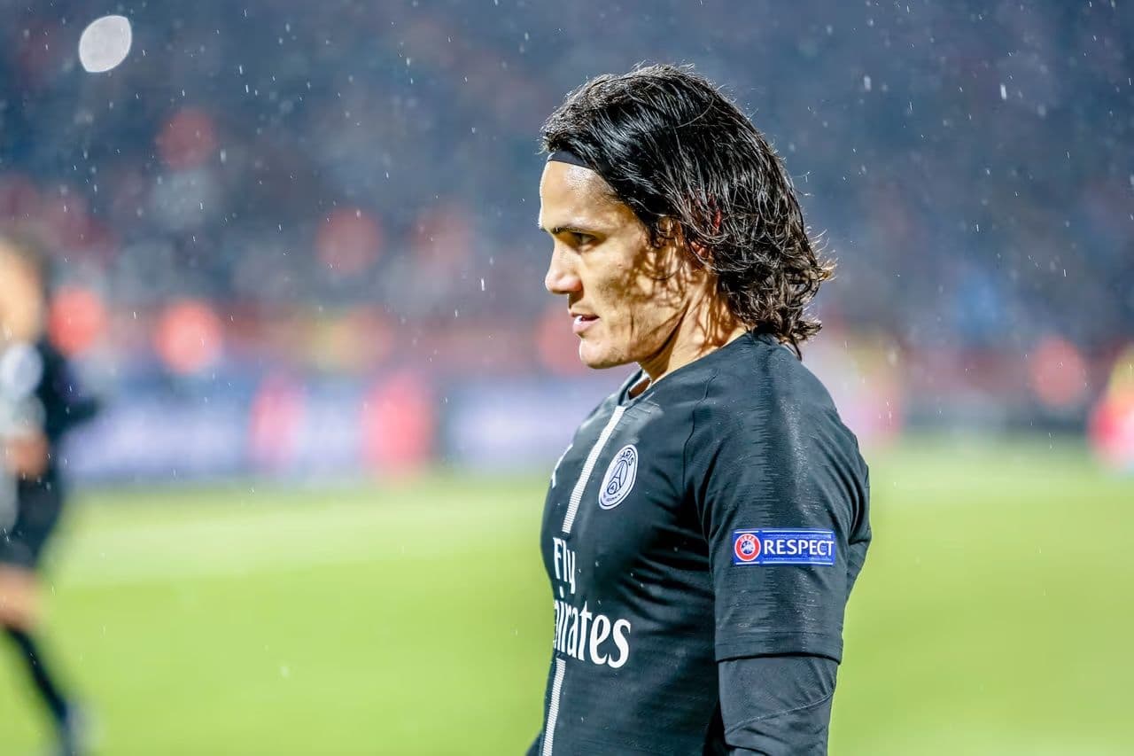 Cavani si ritira… anzi no! Lo scherzo social manda in allarme il Boca