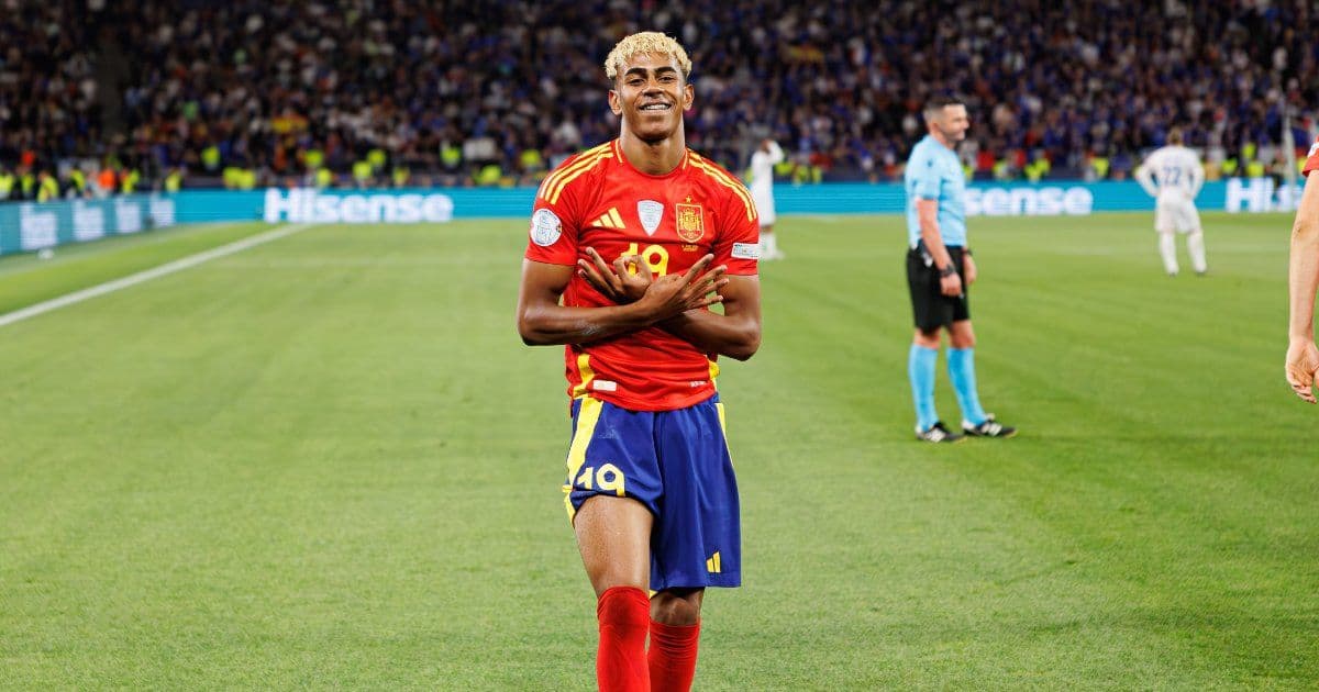 Spagna, Lamine Yamal entra nella storia: gol da record e Messi superato