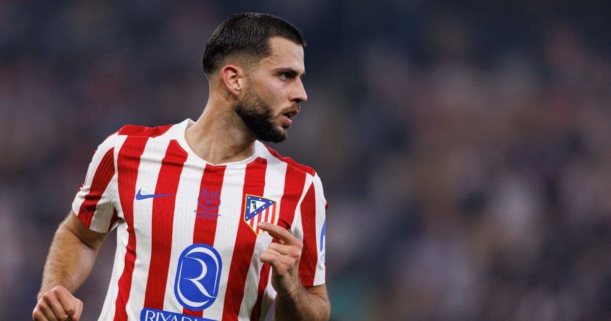 L'immagine che fa infuriare l'Atlético Madrid: pestone netto su Hancko e rigore negato