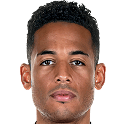 Dennis Aogo