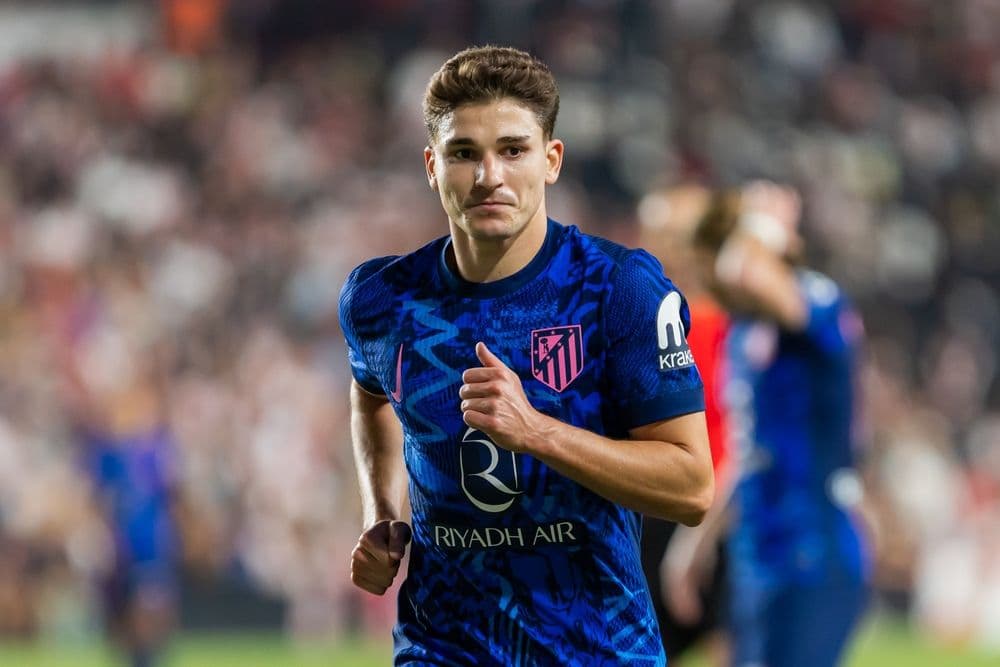 Il Liverpool osserva Julian Alvarez: pronta una maxi offerta