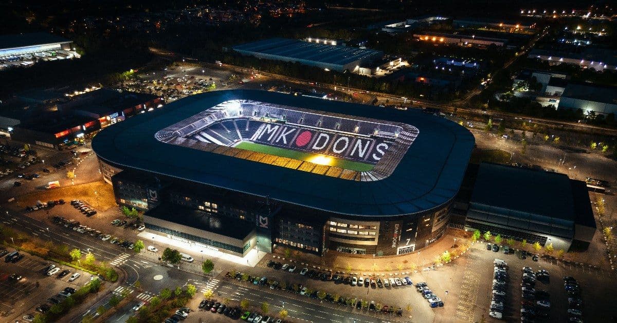 Pronostico Milton Keynes Dons - Oxford United: analisi e probabili formazioni 09/01/2026 FA Cup