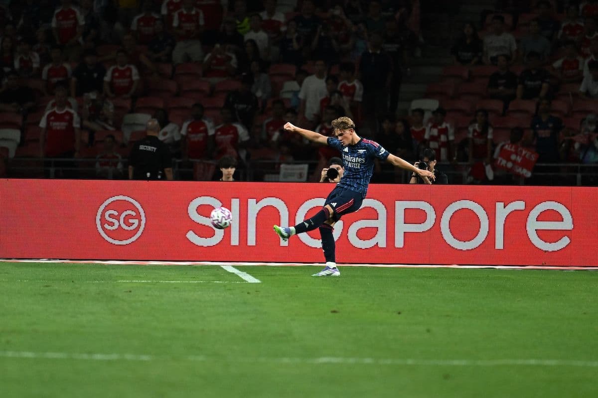 Dowman trascina l’Arsenal a 16 anni: il talento di un predestinato