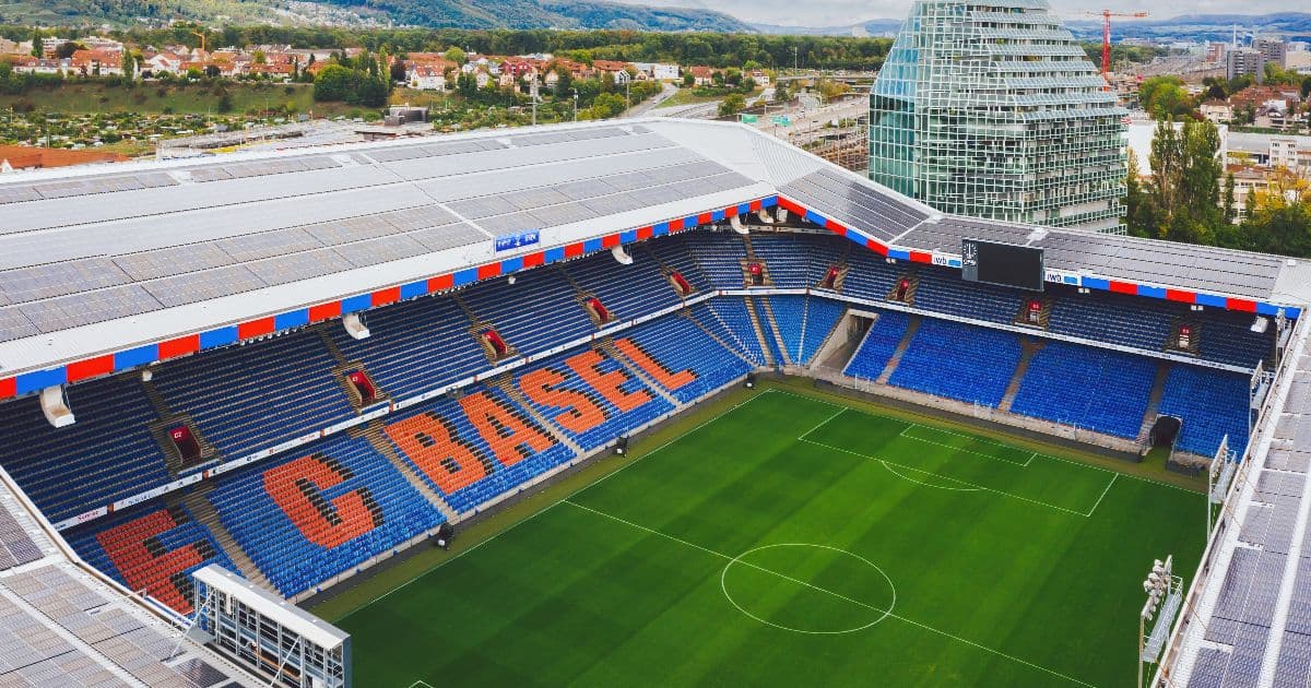 Fiamme al St. Jakob-Park: il Basilea rinvia la partita dopo un grave incendio