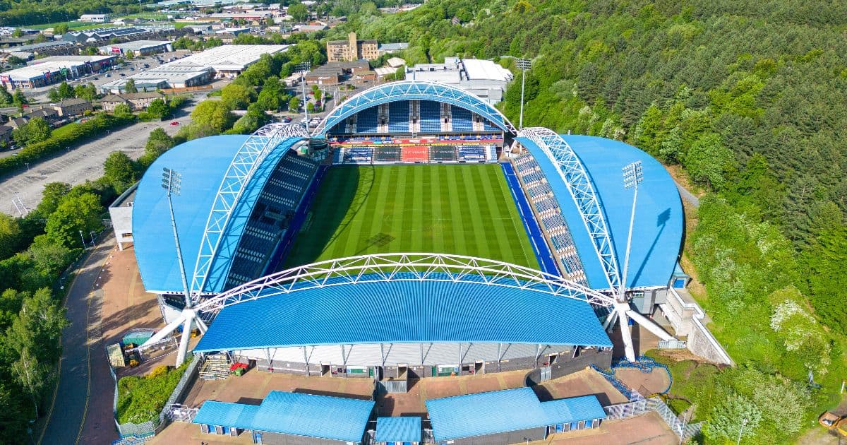 Pronostico Huddersfield Town-Cardiff City: analisi e probabili formazioni 14/04/2026 League One
