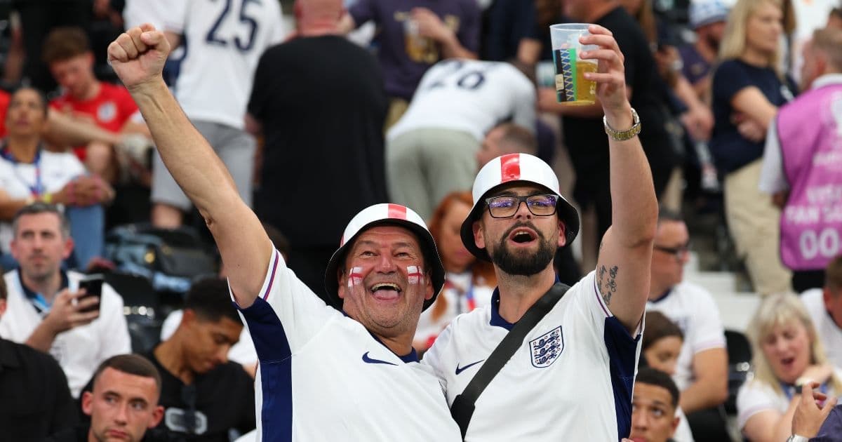 Mondiali 2026, la notte più lunga: Inghilterra-Norvegia tra fiumi di birra e un amore storico per la Premier