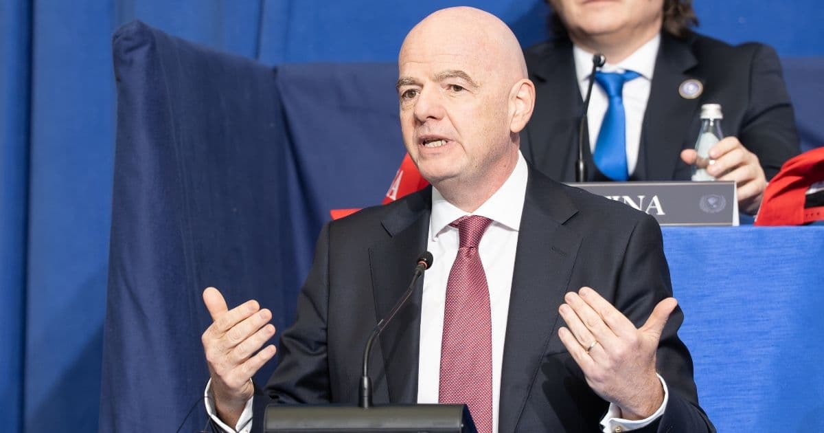 Terremoto FIFA, Infantino tira dritto: si ricandiderà nel 2027 nonostante le polemiche e le pressioni dell'UEFA
